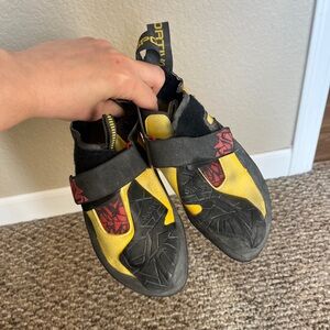 La Sportiva Men's Skwama Climbing Shoes